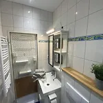 Kaiserhome Ney 3, Moderne Eg-ferienwohnung Mit Xbox, Strandnah Und Zentral *